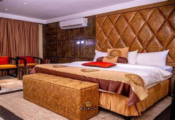 15Concepts Hotel, Benin