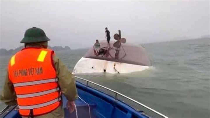 
51 people confirmed dead after boat capsizes in northern Bangladesh 