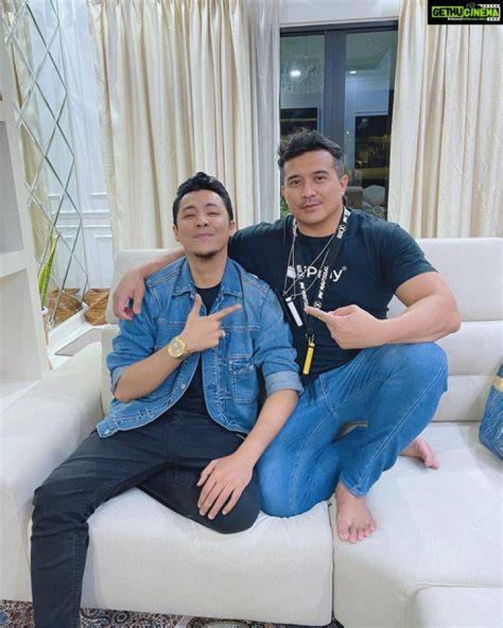 
Aaron Aziz Hamid Height, Weight, Net Worth, Age, Birthday, Wikipedia, Who, Nationality, Biography 