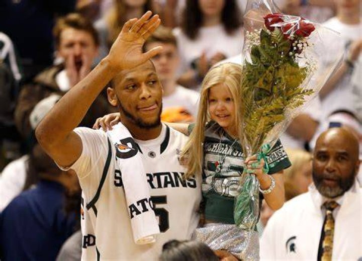 
Adreian Payne & Lacey Holsworth Friendship Timeline, Here Is A Look At The Cancer Survivor’s Story 