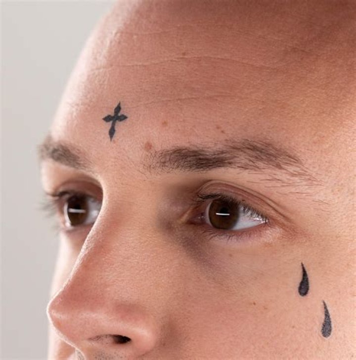 
Amare Stoudemire Teardrop Tattoo & Face Tattoo Meaning, Tribute To His Late Brother 