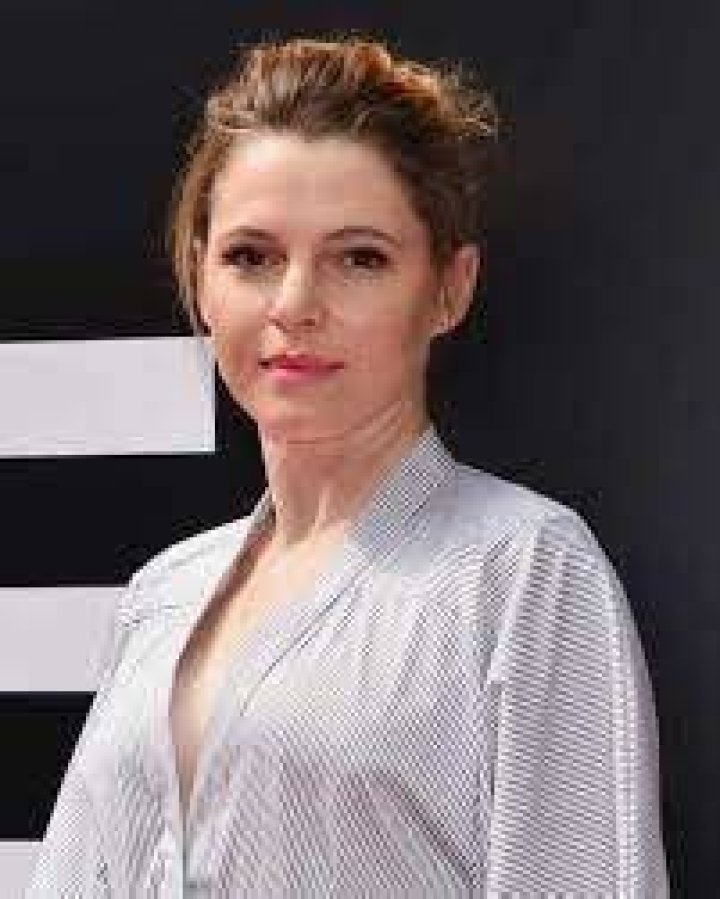 Amy Seimetz Height, Weight, Net Worth, Age, Birthday, Wikipedia, Who, Nationality, Biography