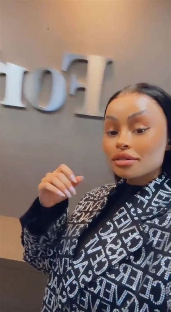 
Angel Bonia Bonio Aka Angela Robson Viral Video On Twitter – Reddit Link Issue, Age And Instagram 