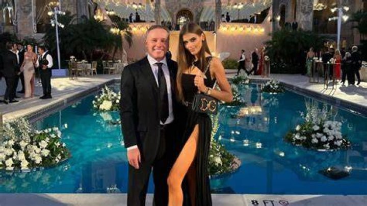 
Are Lenny Hochstein and Katharina Mazepa Really Dating? He Seamingly Confirms Split Rumors With Wife Lisa 