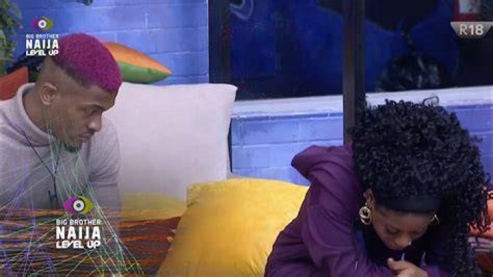 
BBNaija: Groovy And Phyna Reconcile, Share Passionate Kiss On Stage After Her Win 