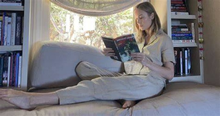 Brie Larson’s Feet, Height and Reason Fans Are Absolutely Obsessed With Her Body
