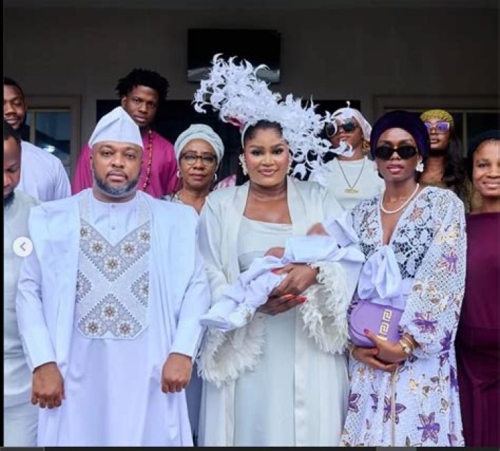 
Chizzy Alichi Shares New Eye-Catching Photos Online 