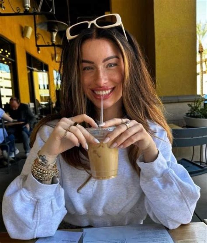 Chloe Marie Bean Height, Weight, Net Worth, Age, Birthday, Wikipedia, Who, Nationality, Biography