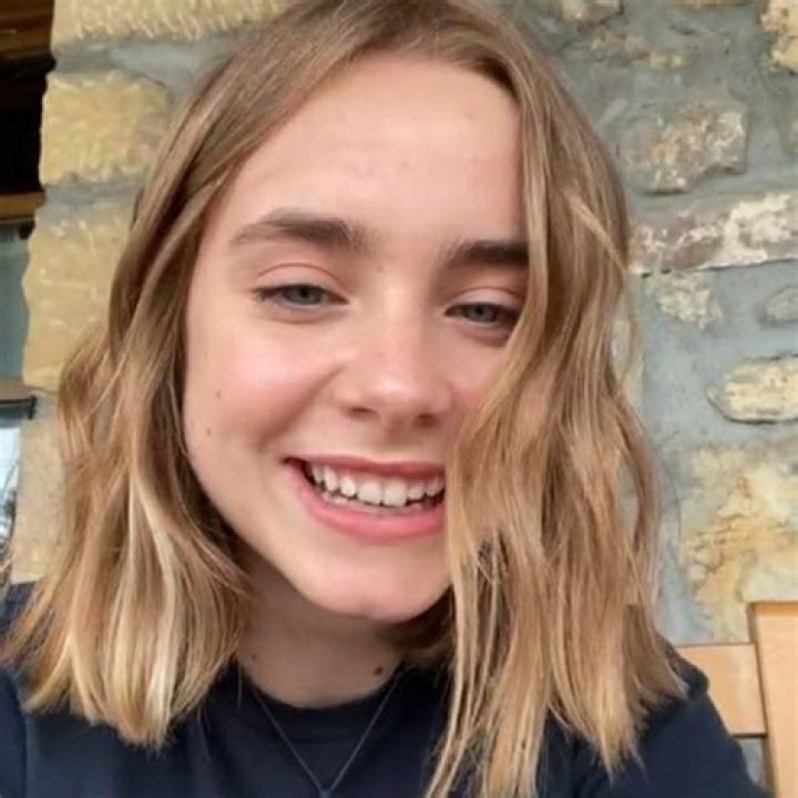 Clara Galle Height, Weight, Net Worth, Age, Birthday, Wikipedia, Who, Nationality, Biography