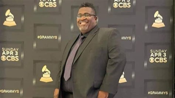 
DadlifeJason Height, Weight, Net Worth, Age, Birthday, Wikipedia, Who, Nationality, Biography 