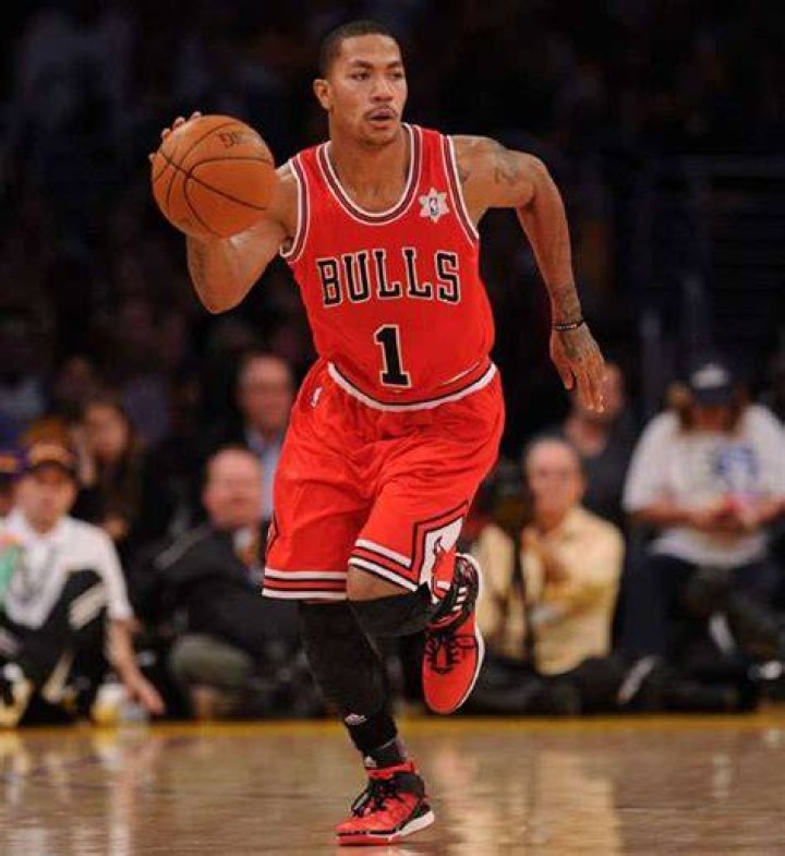 Derrick Rose Height, Weight, Net Worth, Age, Birthday, Wikipedia, Who, Nationality, Biography