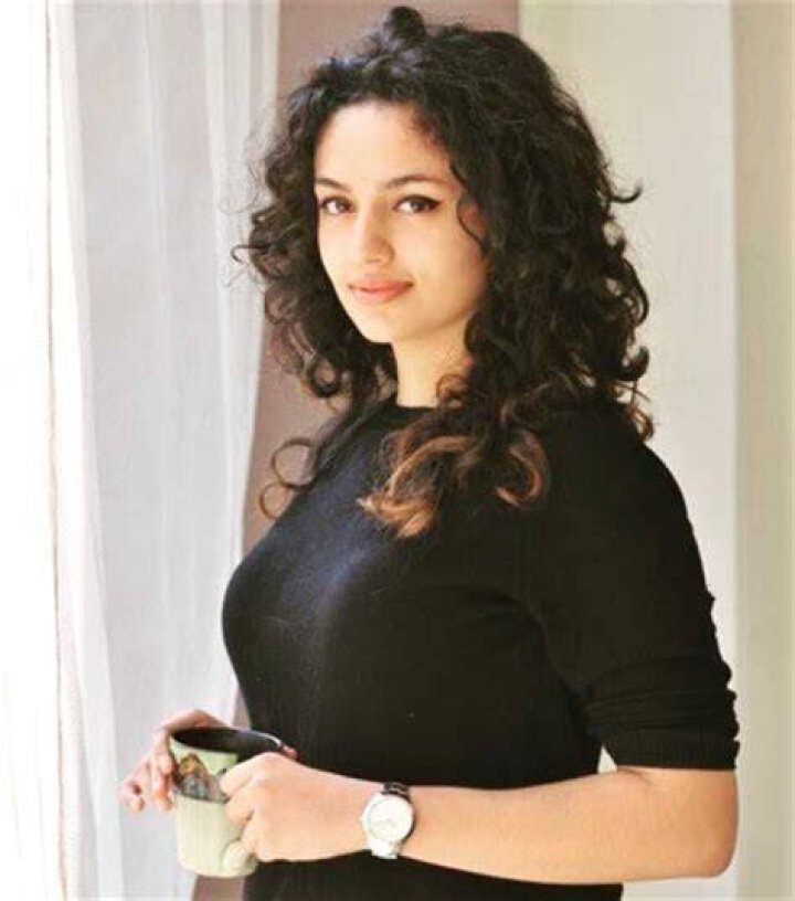 
Disha Ravi Height, Weight, Net Worth, Age, Birthday, Wikipedia, Who, Nationality, Biography 