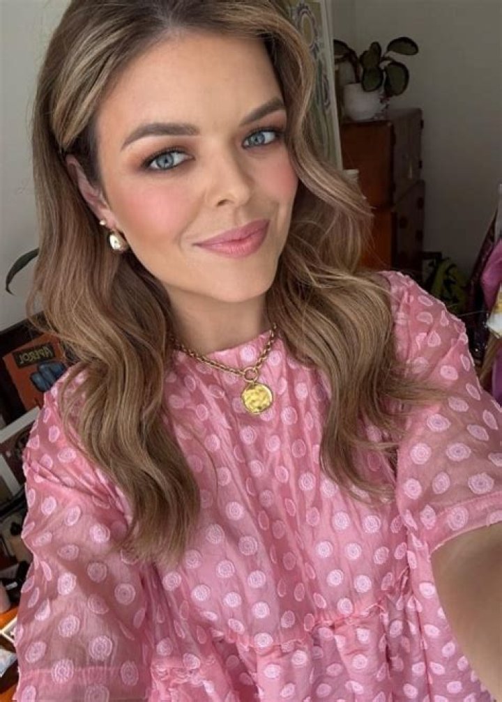 
Doireann Garrihy Height, Weight, Net Worth, Age, Birthday, Wikipedia, Who, Nationality, Biography 