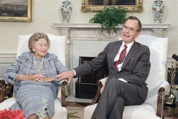 
Dorothy Bush Koch Height, Weight, Net Worth, Age, Birthday, Wikipedia, Who, Nationality, Biography 