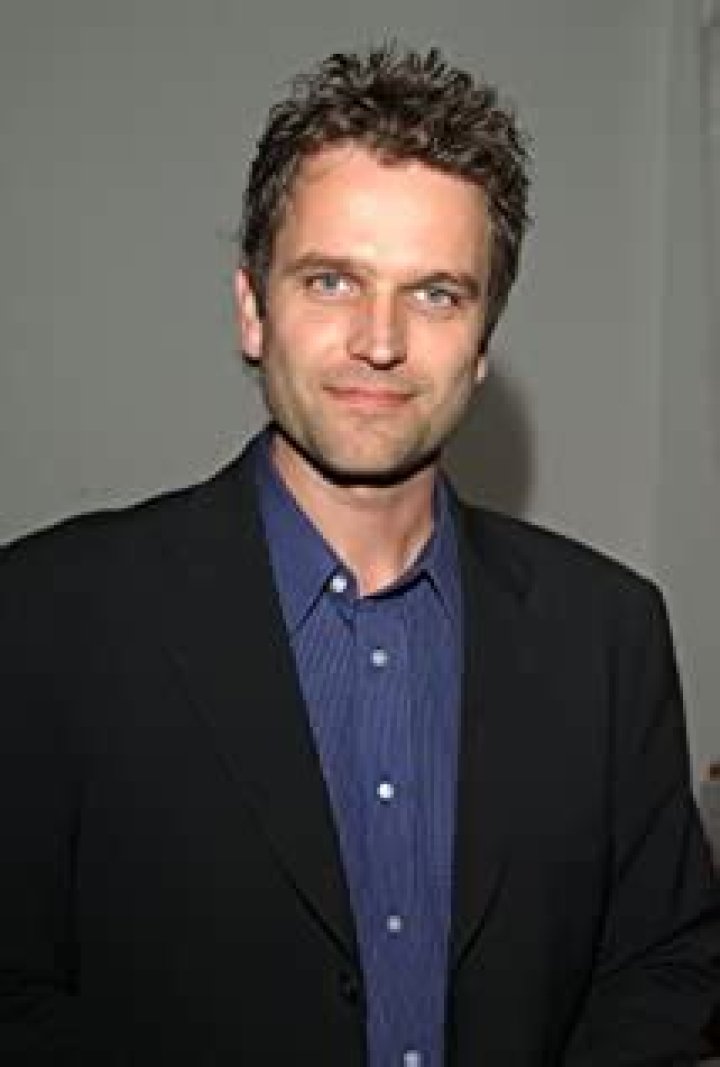 Edward Atterton Height, Weight, Net Worth, Age, Wiki, Who, Instagram, Biography