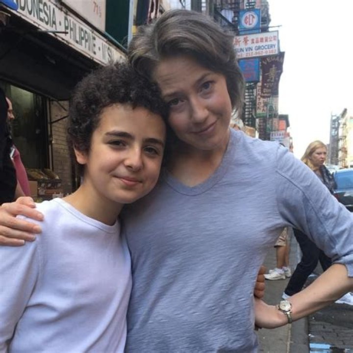 Elisha Henig Height, Weight, Net Worth, Age, Birthday, Wikipedia, Who, Instagram, Biography