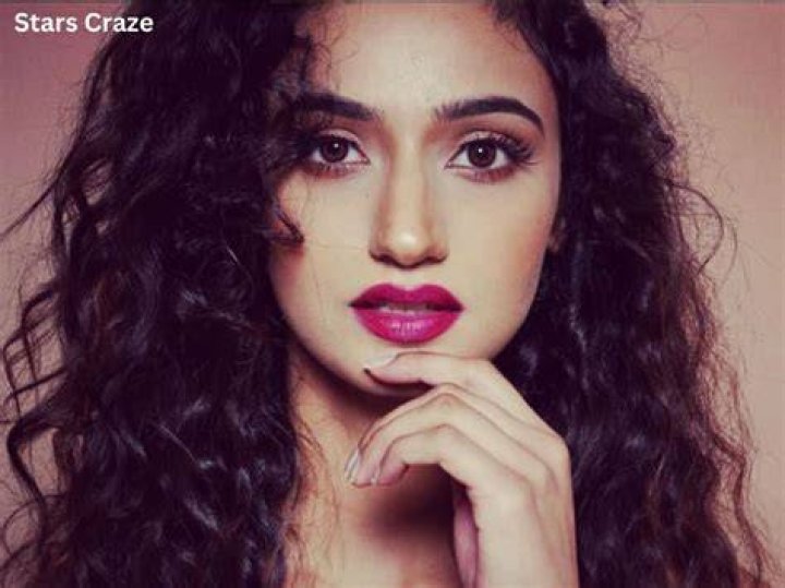 Elisha Mayor Height, Weight, Net Worth, Age, Birthday, Wikipedia, Who, Instagram, Biography