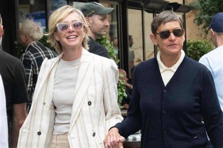 Ellen DeGeneres – Net Worth, Wife – Portia de Rossi & Parents