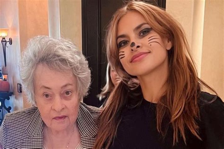 Eva Mendes Parents: Who Are Eva Perez Suarez And Juan Carlos Mendez?