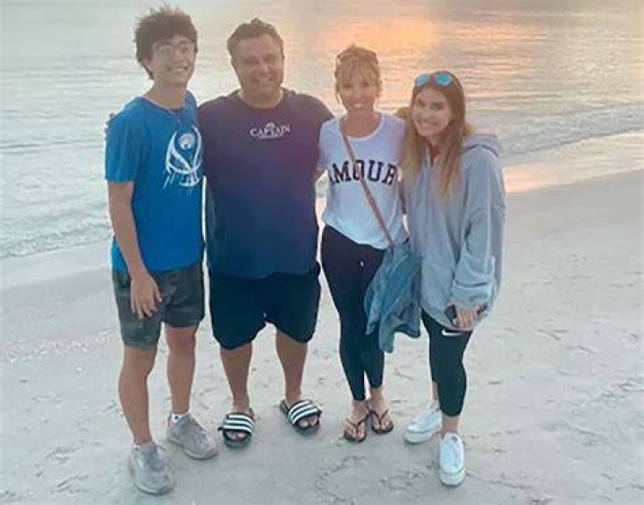 
Florida Man Films Possible Shark in Neighbor’s Yard amid Hurricane Ian: It ‘Was Scary’ 
