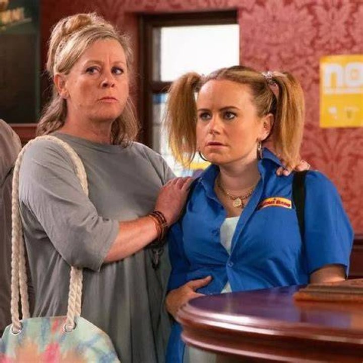 
Gabrielle Glaister Will Be Portrayed As Bernie Winter’s Doppelgänger In “Coronation Street” 