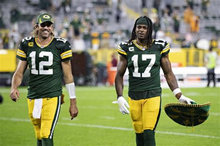 Green Bay Packers Aaron Rodgers Weight Loss Journey; Before And After Photos