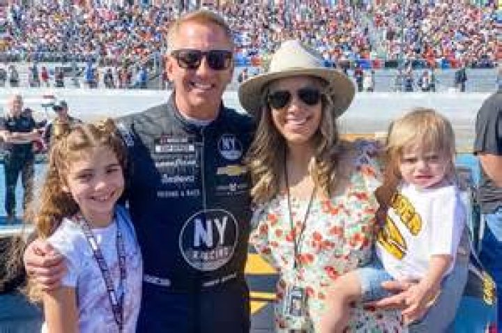 
Greg Biffle Height, Weight, Net Worth, Age, Birthday, Wikipedia, Who, Nationality, Biography 
