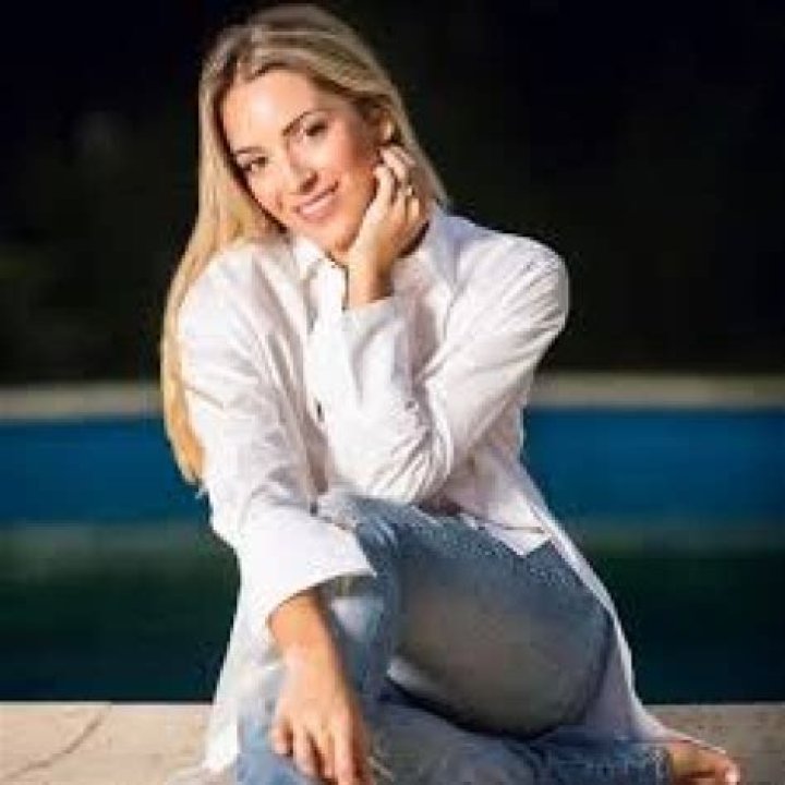 Helen Zell Height, Weight, Net Worth, Age, Birthday, Wikipedia, Who, Instagram, Biography