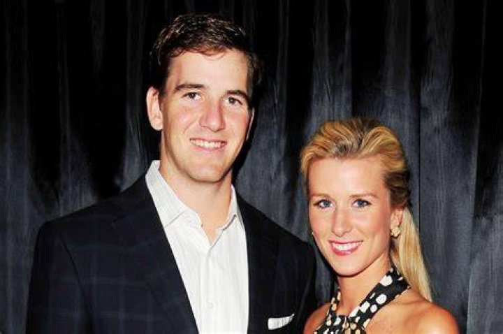 
Is Eli Manning Married? Eli Manning Wife, Biography, Age, Net Worth, Height, Weight And Family 