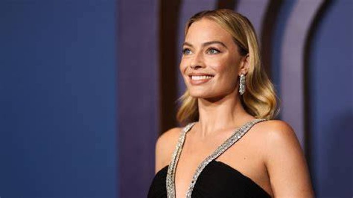 
Is Margot Robbie Sick? What Happened To Her – Health Update 