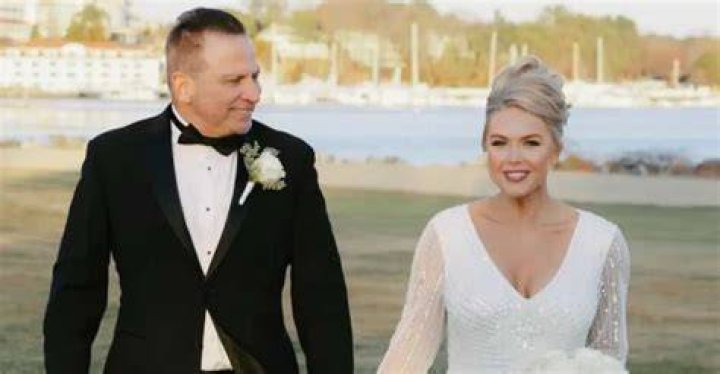 
Is Naty Ashba Married? Her Bio, Age, Husband, Net worth, Height and Weight 