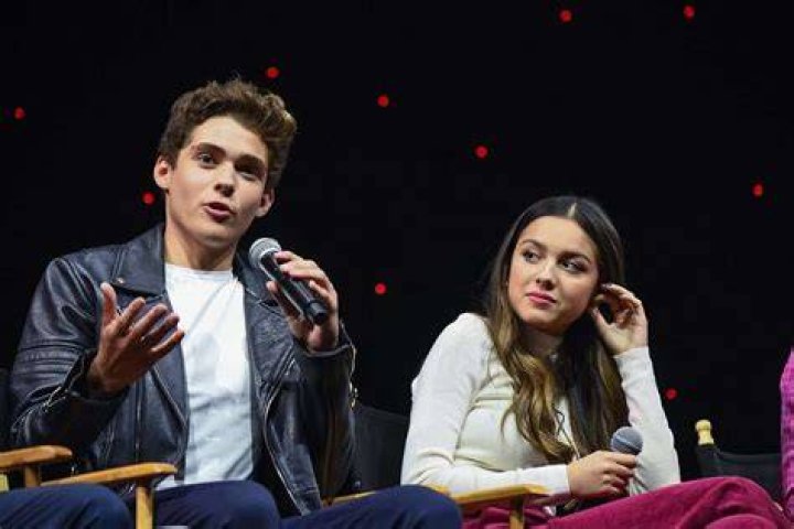 Is Olivia Rodrigo Gay or Bisexual? What’s Her Sexuality?