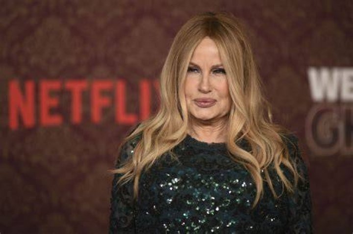 Jennifer Coolidge Height, Weight, Net Worth, Age, Birthday, Wikipedia, Who, Nationality, Biography