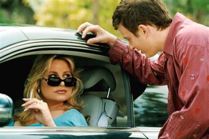 
Jennifer Coolidge Reveals Allergic Reaction To ‘White Lotus’ Spray Tan Sent Her To The Emergency Room 
