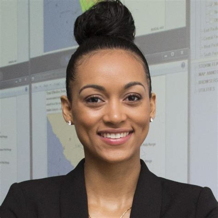 
Kara Mccullough Height, Weight, Net Worth, Age, Birthday, Wikipedia, Who, Instagram, Biography 