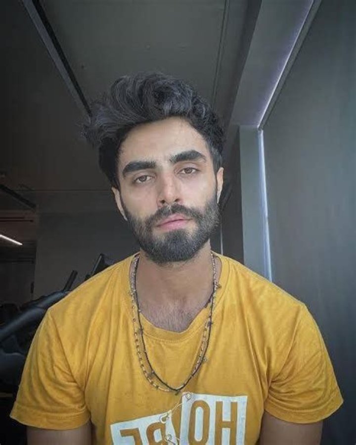 
Karan Jotwani Height, Weight, Net Worth, Age, Birthday, Wikipedia, Who, Nationality, Biography 