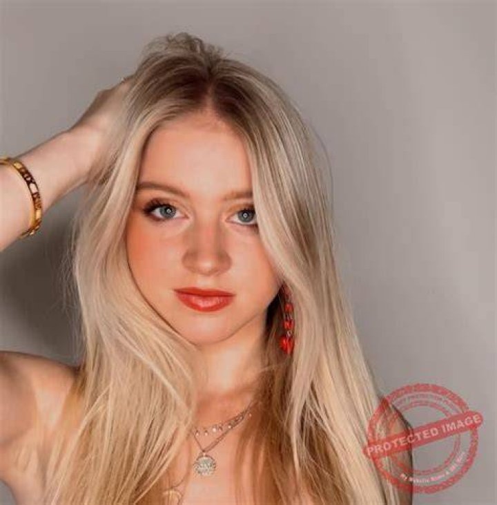 Kelly Grace Richardson Height, Weight, Net Worth, Age, Birthday, Wikipedia, Who, Instagram, Biography