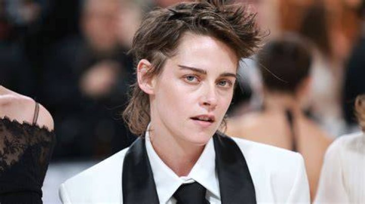 Kristen Stewart to Star as Author and Activist Susan Sontag in New Biopic