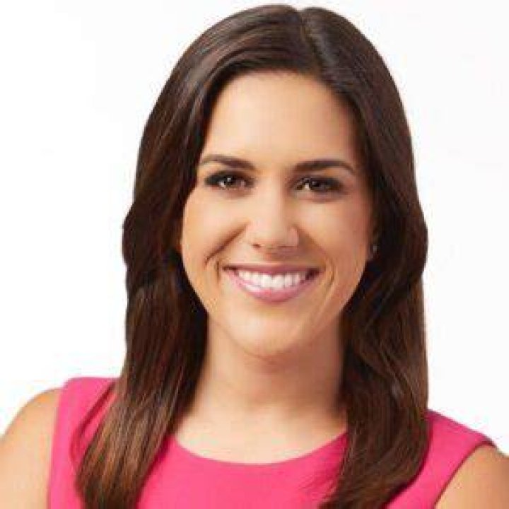 Kristen Swilley Bio, Wiki, Age, Height, Parents, Husband, Kids, WCPO, Salary, and Net Worth