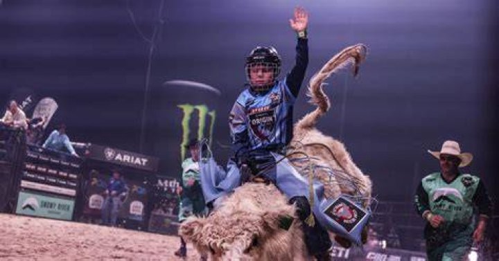 Kyle Jones Bull Rider Wikipedia: Everything On His Wife And Net Worth