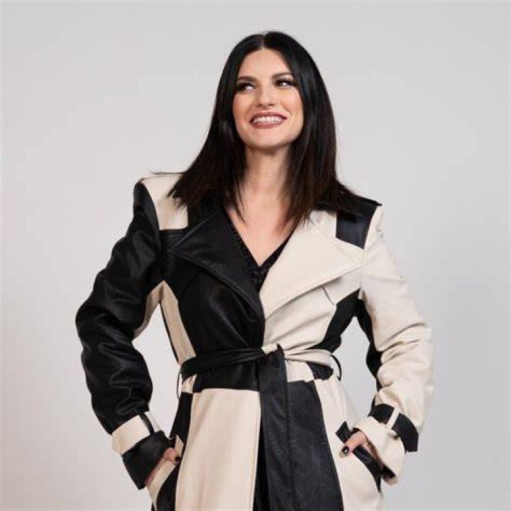 Laura Pausini Height, Weight, Net Worth, Age, Birthday, Wikipedia, Who, Nationality, Biography