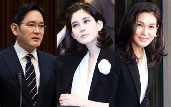 
Lee Kun-Hee Height, Weight, Net Worth, Age, Birthday, Wikipedia, Who, Instagram, Biography 