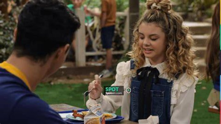 Mallory James Mahoney Biography, Age, Family, Bunk’d and Net Worth