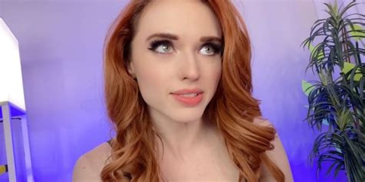 Meet Mitch Jones’ Girlfriend @thatirishgirlro On Instagram, Twitch Streamer Dating The Model!
