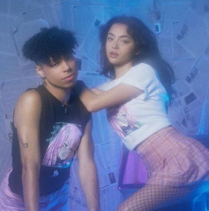 
Meet Nailea Devora Boyfriend Larray- Dating Life And Past Relationships 