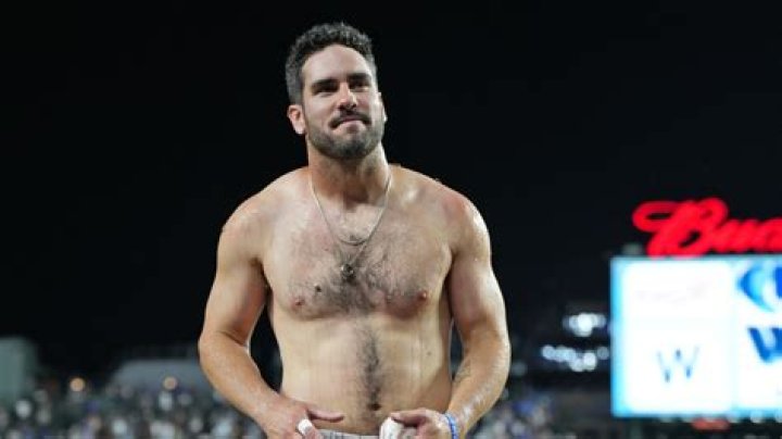 
Mike Tauchman Height, Weight, Net Worth, Age, Birthday, Wikipedia, Who, Nationality, Biography 
