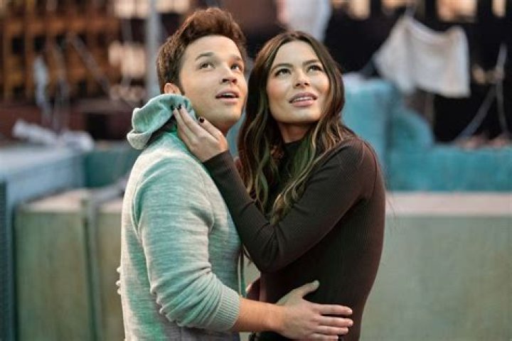 
Nathan Kress Siblings Are Not In The Show Business 