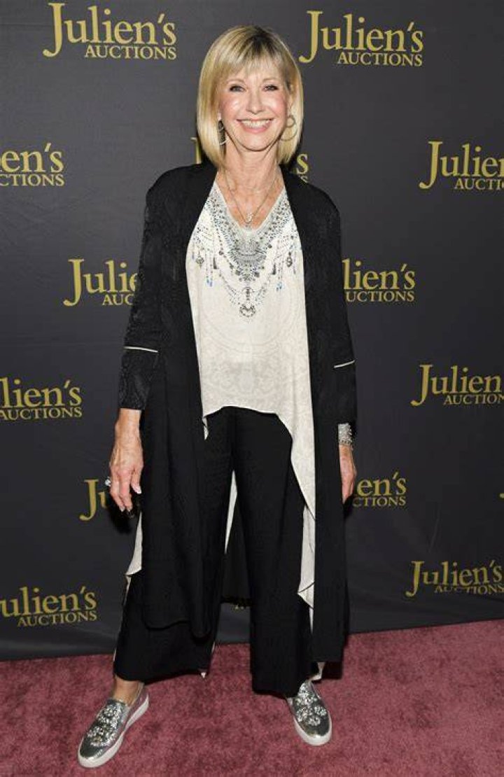 
Olivia Newton-John Died Due To Cancer Related Illness – Her Net Worth At The Time Of Death 