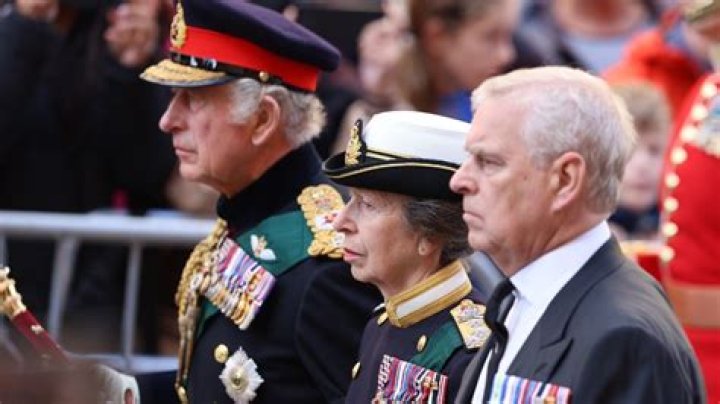 
Queen Elizabeth’s Daughter Princess Anne Curtsies to Her Coffin, Queen’s Four Children Walk in Processional 