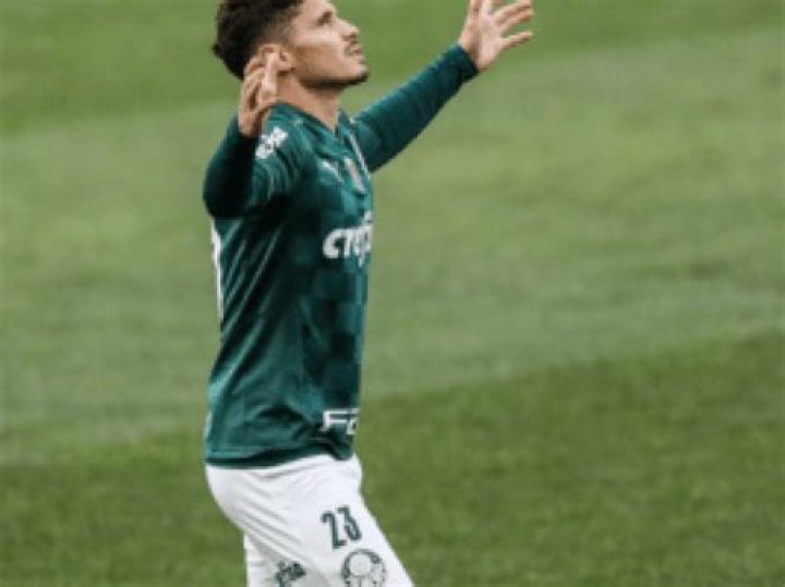 
Raphael Veiga Height, Weight, Net Worth, Age, Birthday, Wikipedia, Who, Nationality, Biography 
